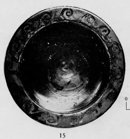 PLATE, STEMMED (SOUTH ITALIAN, APULIAN, RED-FIGURE)
