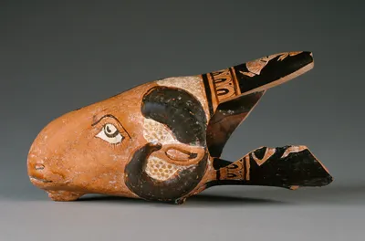 Attic Red-Figure Dimidiated Rhyton