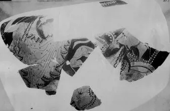 KRATER, COLUMN, FRAGMENTS (ATHENIAN, RED-FIGURE)