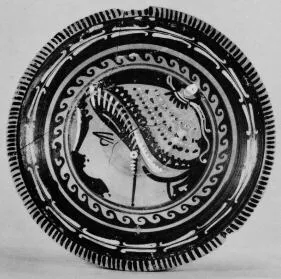 PLATE (SOUTH ITALIAN, APULIAN, RED-FIGURE)