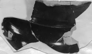 KRATER, COLUMN, FRAGMENT (ATHENIAN, RED-FIGURE)