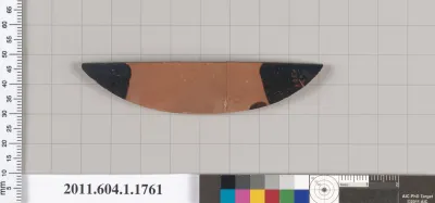 Terracotta rim fragment of a kylix (drinking cup)