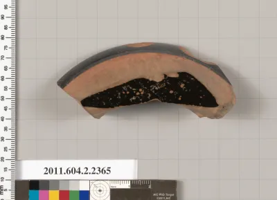 Terracotta fragment of a psykter (vase for cooling wine)?
