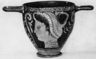 SKYPHOS (SOUTH ITALIAN, APULIAN, RED-FIGURE)