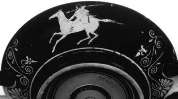 CUP, STEMLESS (ATHENIAN, RED-FIGURE)