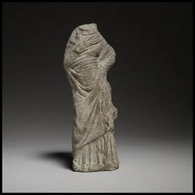 Terracotta statuette of a woman