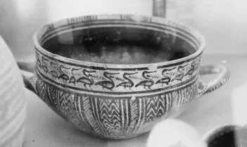 CUP (ATHENIAN GEOMETRIC, OUTLINE)