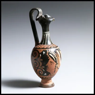 Oinochoe