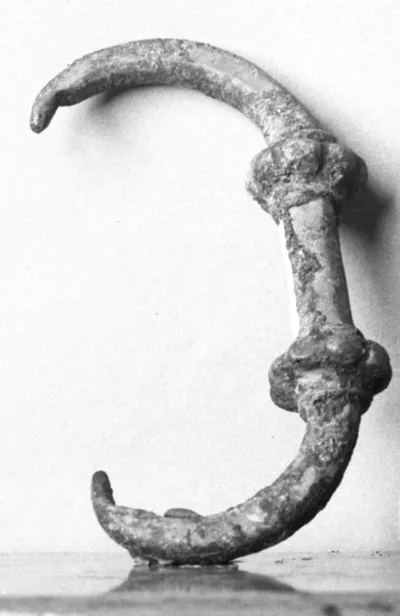 Gefäßhenkel mit zwei gerippten Knoten