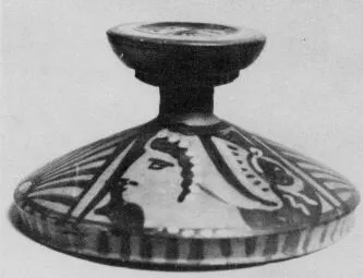 LEKANIS LID (SOUTH ITALIAN, APULIAN, RED-FIGURE)