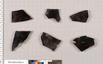 Terracotta fragments of closed shapes