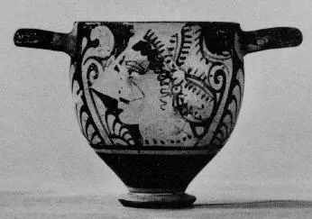 SKYPHOS (SOUTH ITALIAN, APULIAN, RED-FIGURE)