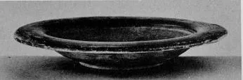 PLATE (ETRUSCAN, BLACK GLAZE)