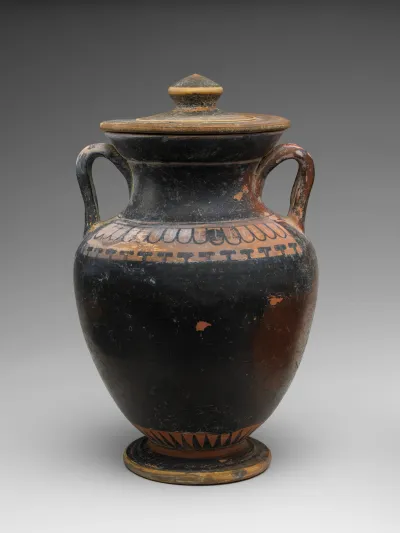 Neck-amphora with lid
