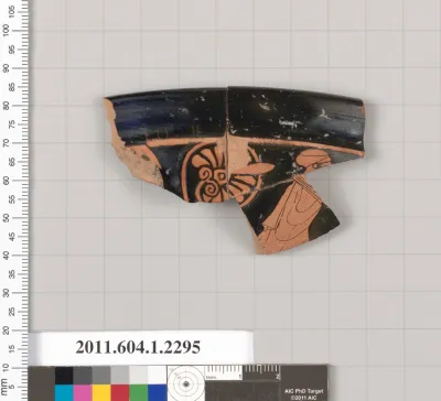 Terracotta rim fragment of a kylix (drinking cup)
