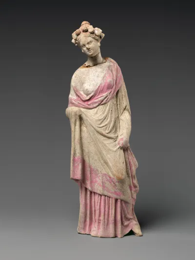 Terracotta statuette of a woman
