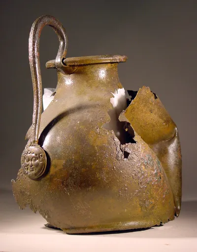 Krug, einhenklig, Gorgoneion am Henkelschluβ