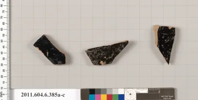 Terracotta fragments of closed shapes