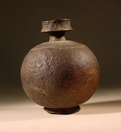 Ölkännchen. Kugelaryballos (?)