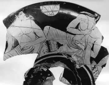 CUP B (ATHENIAN, RED-FIGURE)