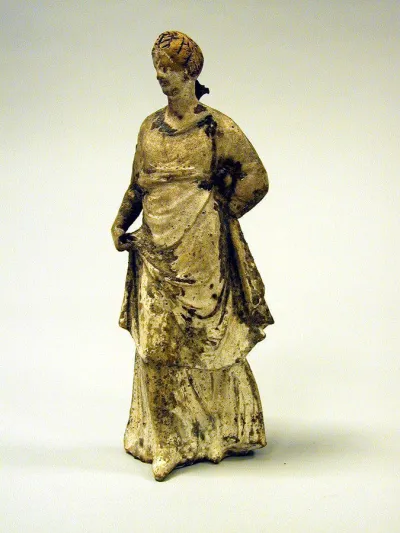 Statuette of a woman