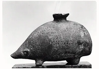 aryballe ; vase plastique