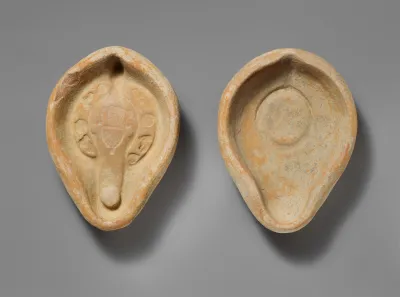 Terracotta molds for a lamp