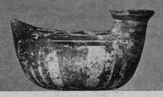 ASKOS (DAUNIAN, RED-BROWN ON BUFF WARE)