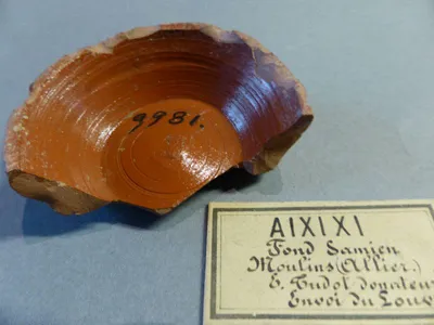 vase ; fragment
