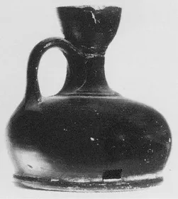 LEKYTHOS, SQUAT (ITALIOTE, BLACK GLAZE)