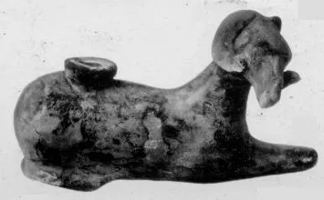 FIGURE VASE (EAST GREEK)