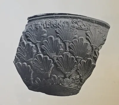 Vase fragment