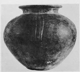 VASE (SOUTH ITALIAN, IMPASTO)