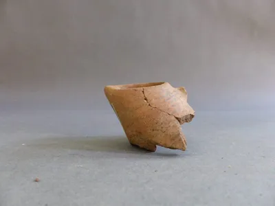 vase ; fragment