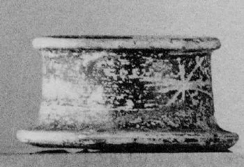 PYXIS (ITALIOTE, BLACK GLAZE)