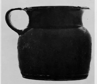 MUG (ATHENIAN, RED-FIGURE)