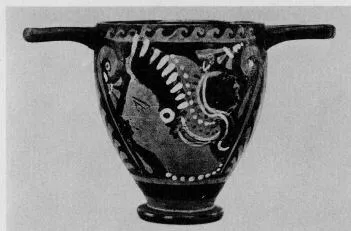 SKYPHOS (SOUTH ITALIAN, APULIAN, RED-FIGURE)