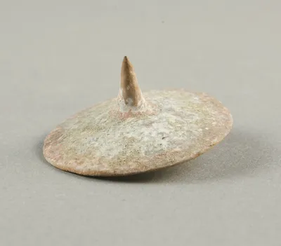 Statuette Fragment: Round Hat