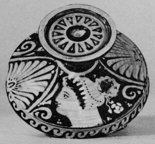 LEKANIS LID (SOUTH ITALIAN, APULIAN, RED-FIGURE)