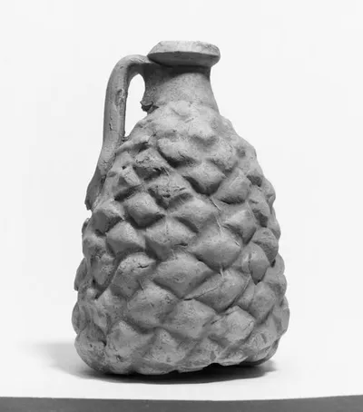 œnochoé ; vase plastique