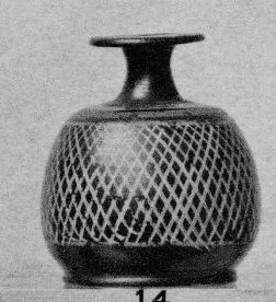 LEKYTHOS, SQUAT (SOUTH ITALIAN, GNATHIAN, BLACK GLAZE)