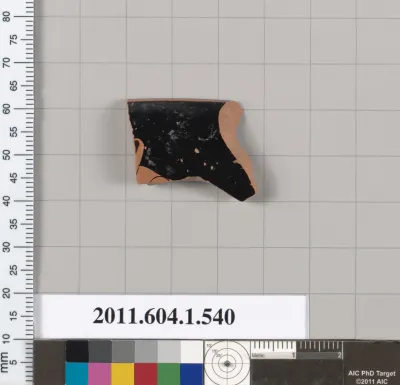 Terracotta rim fragment of a kylix (drinking cup)