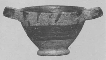 SKYPHOS (SOUTH ITALIAN, CAMPANIAN)