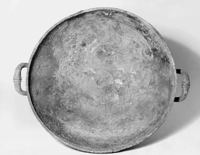 Groβe Bronzeschüssel (Bronzeschale, Zweihenklige Schüssel)