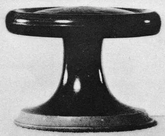 STAND (ATHENIAN, RED-FIGURE)