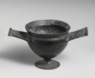 Terracotta cup with lid