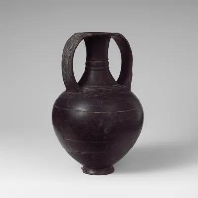 Terracotta Nicosthenic neck-amphora