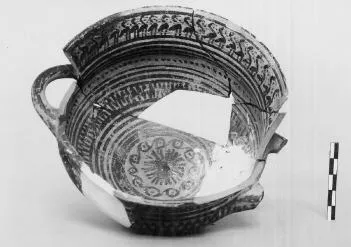 CUP (ATHENIAN GEOMETRIC, SILHOUETTE)
