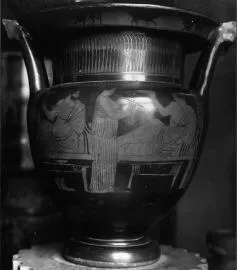KRATER, COLUMN (ATHENIAN, RED-FIGURE)