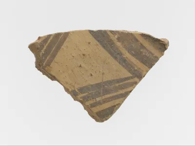 Terracotta vessel fragment with linear decoration
